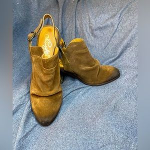 Naughty Monkey slingback suede booties Camel